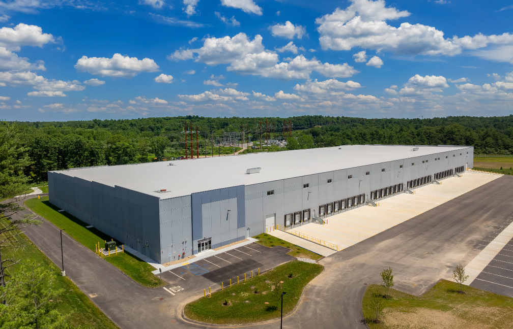 aerial of a speculative warehouse constructed for lincoln property group in wrentham massachusetts
